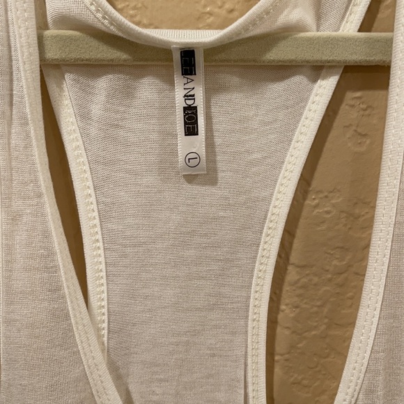 Long Tank with Giraffe Print - Picture 4 of 5